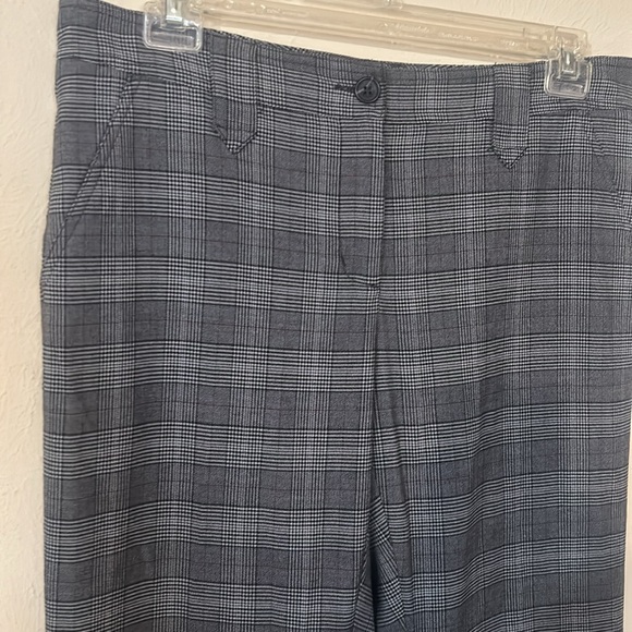 CAbi Counsel Trouser in Gray Glen Plaid w/ Red Flare Career Pants - Picture 3 of 10